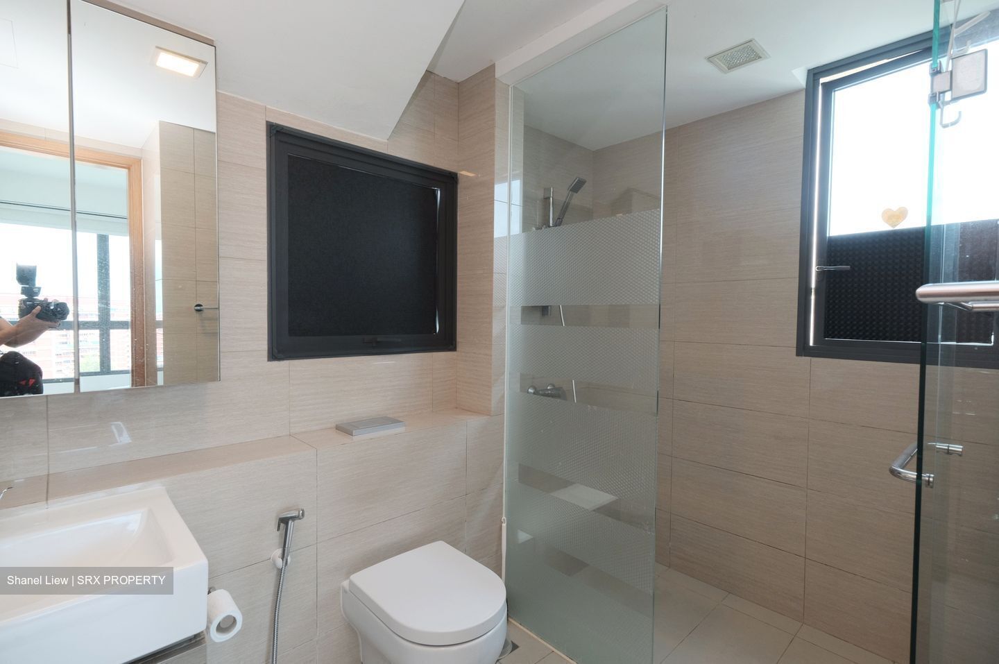 Belysa (D18), Condominium #381927111